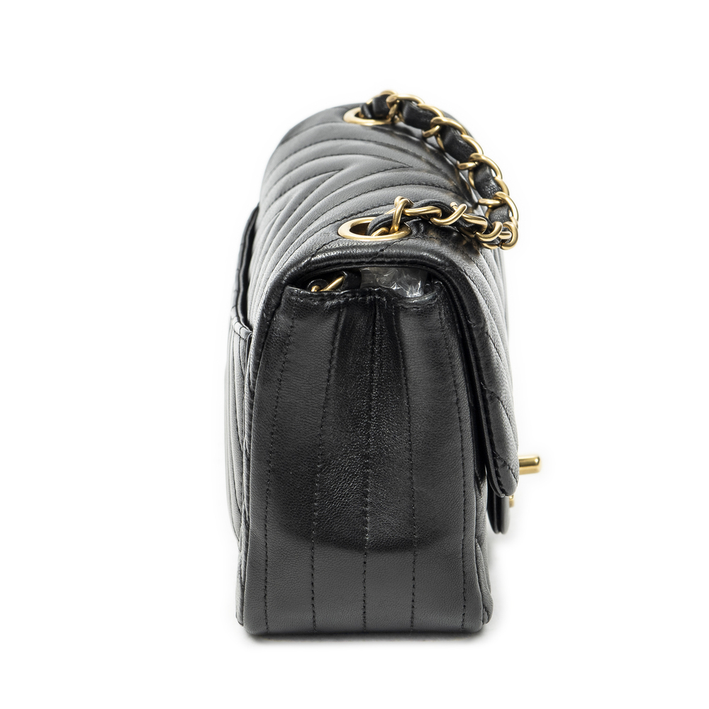 Chanel Mini Classic Square Flap - Picture 4 of 11